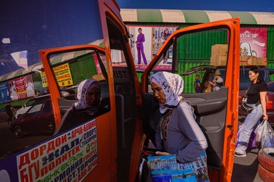 20 STREET LIFE Anna Biret